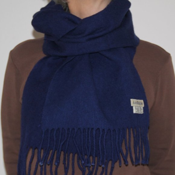 Ann Taylor Royal Blue Lambswool Fringed Scarf Vintage Made in Scotland 66 x11" - Picture 4 of 5